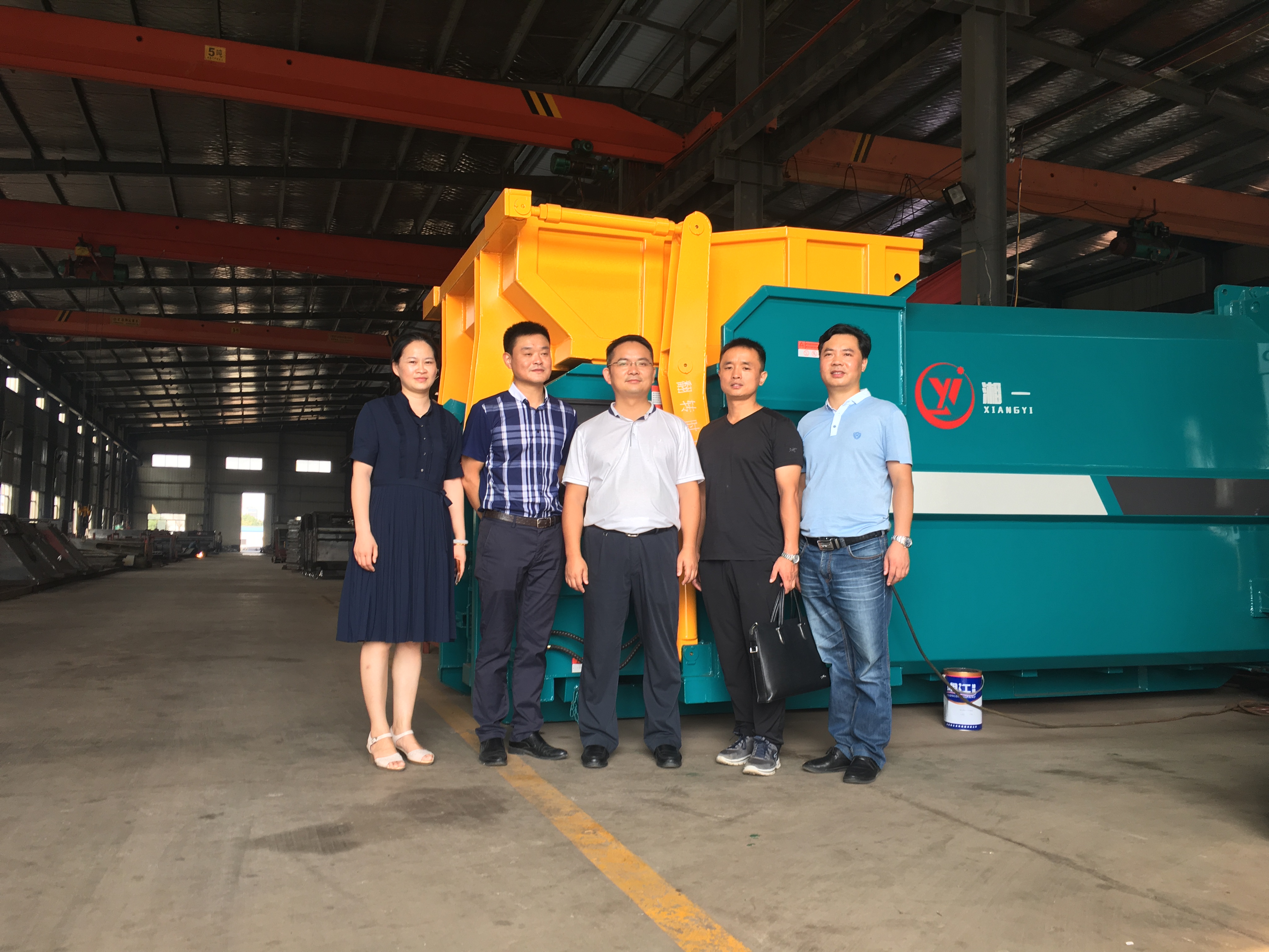 縣委常委劉俊武、經信局局長胡浪、副局長曾慧敏、玉潭鎮副主任周術林來我司考察指導